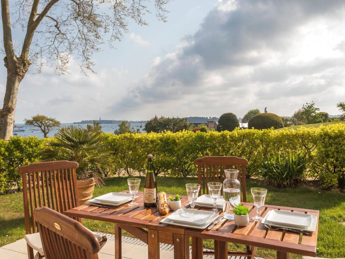 Apartment Le Parc Du Prieure By Interhome Dinard Eksteriør billede